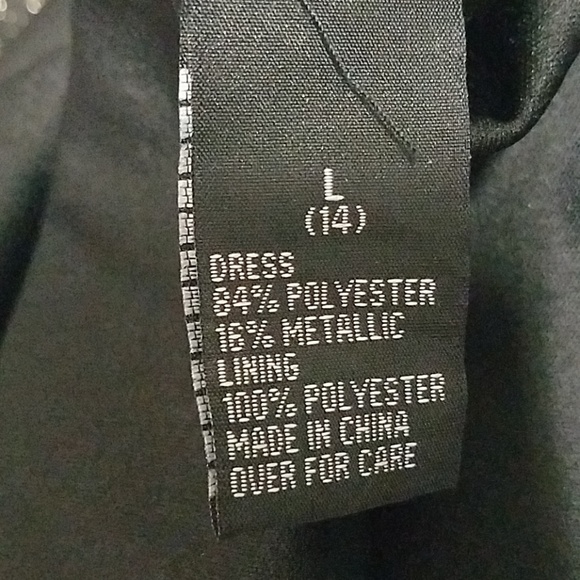 Dress - Picture 7 of 8